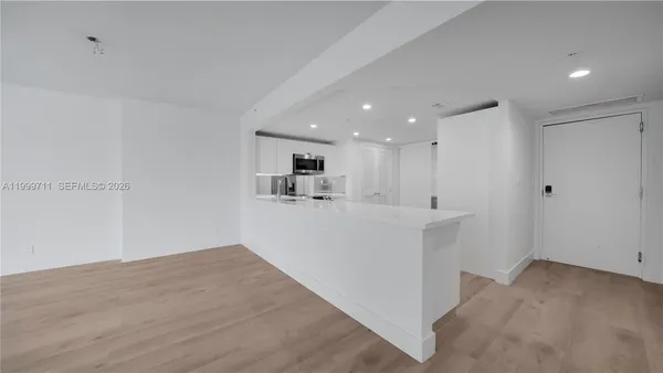 $5,053 | 555 Northeast 34th Street, Unit 603, Miami, FL 33137