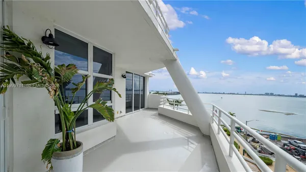$5,053 | 555 Northeast 34th Street, Unit 603, Miami, FL 33137