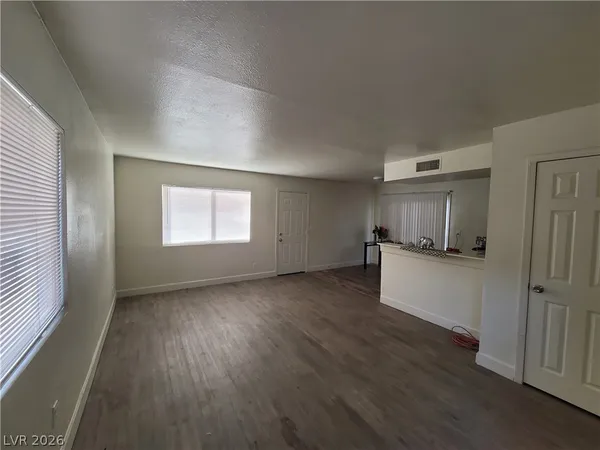 $1,045 | 5126 Golden, Unit A, Las Vegas, NV 89119