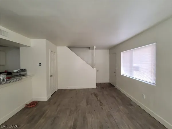 $1,045 | 5126 Golden, Unit A, Las Vegas, NV 89119