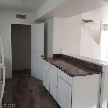 $1,045 | 5126 Golden, Unit A, Las Vegas, NV 89119