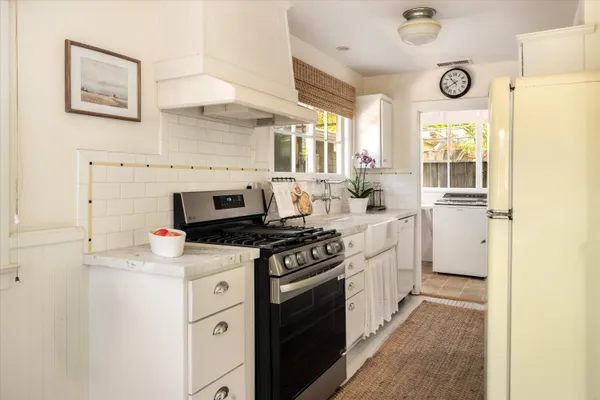 $1,795,000 | 601 East Victoria Street, Santa Barbara, CA 93103