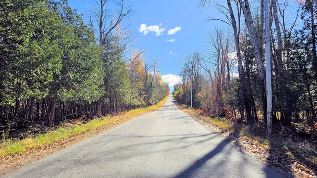 $14,900 | 25 Thomas Hill Road, Lee, ME 04455