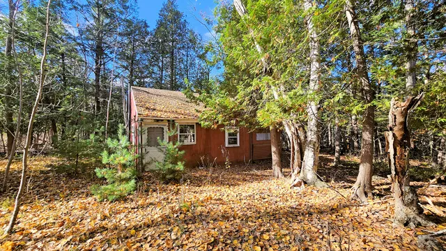 $14,900 | 25 Thomas Hill Road, Lee, ME 04455