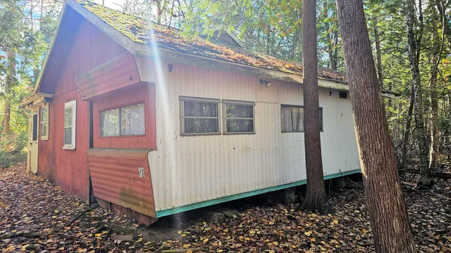 $14,900 | 25 Thomas Hill Road, Lee, ME 04455