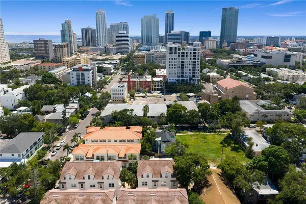 $775,000 | 220 7th Avenue North, Unit 220, St. Petersburg, FL 33701