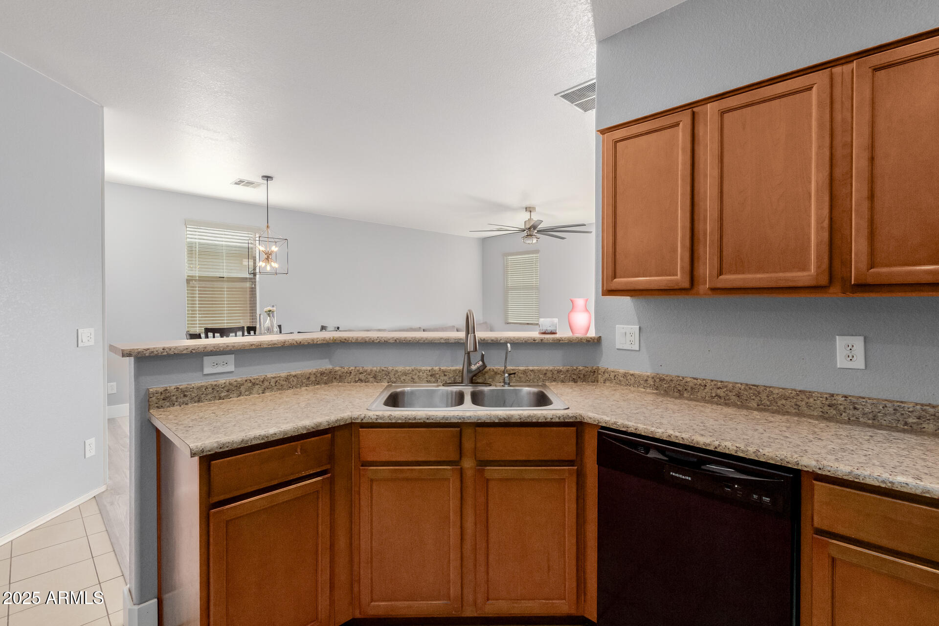 18842 North Lariat Road Maricopa, AZ 85138 - Photo 13 of 26 14 Lariat