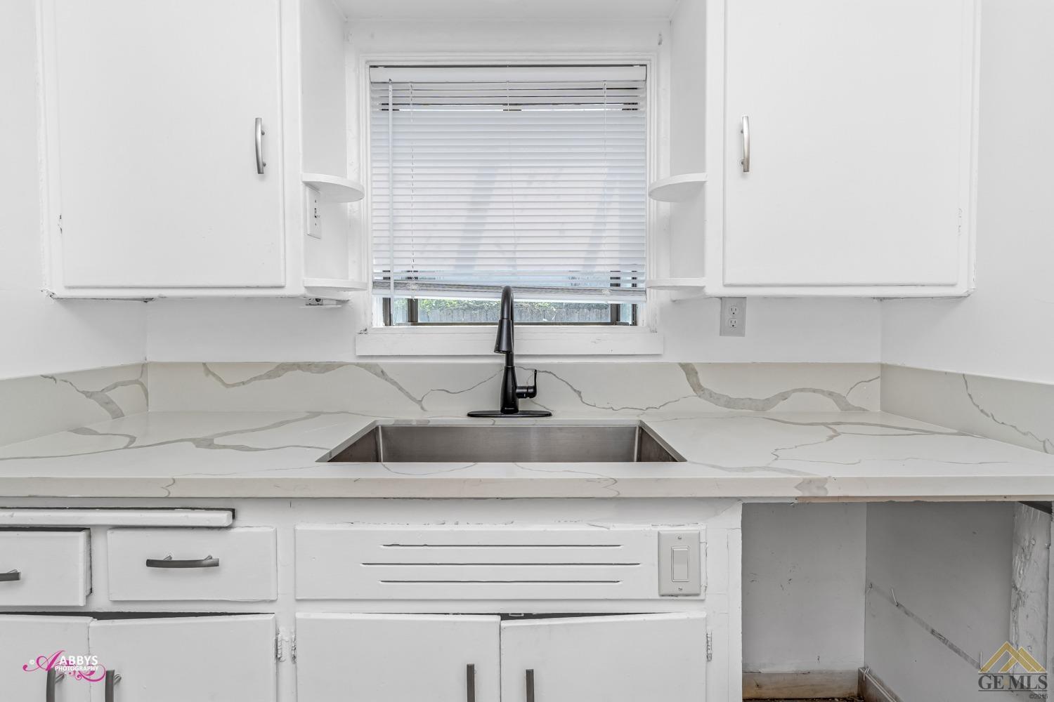 Undisclosed Address Bakersfield, CA 93308 - Photo 13 of 37