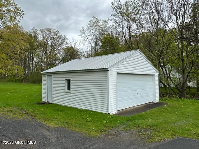 39 Clapper Road Bethlehem, NY 12158 - Photo 28 of 38 IMG_0489