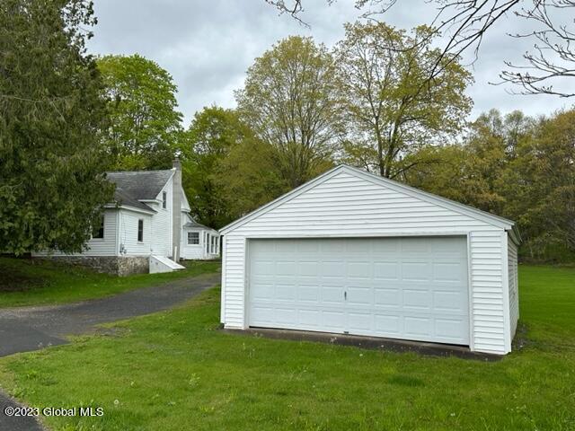 39 Clapper Road Bethlehem, NY 12158 - Photo 29 of 38 IMG_0490