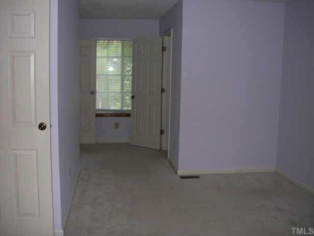 Huge Master Bedroom with walk-in closet and connecting bath Other