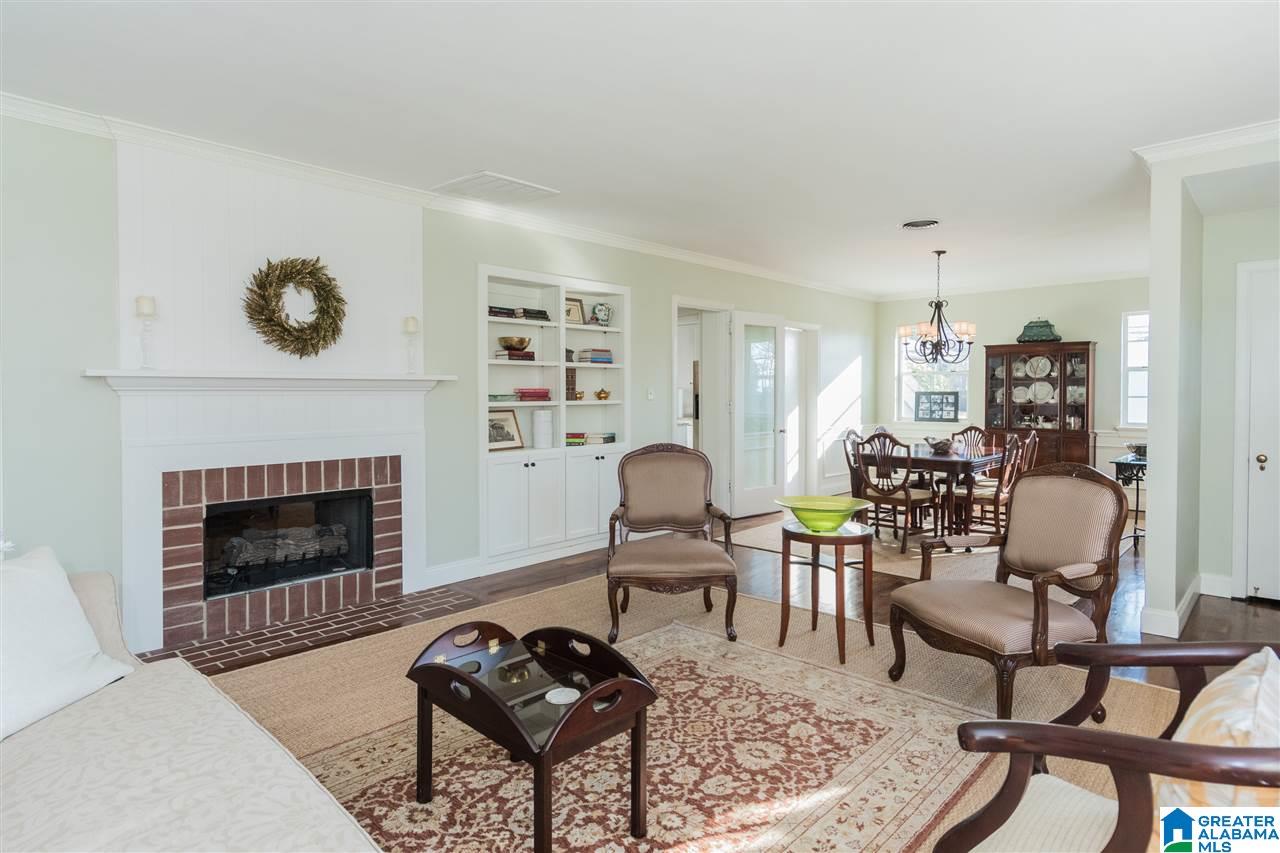 2448 Shades Crest Road Birmingham, AL 35216 - Photo 3 of 32