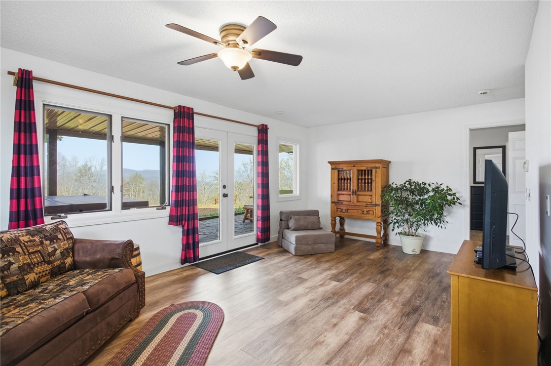 128 Freds Summit Place Mountain Rest, SC 29664 - Photo 23 of 46