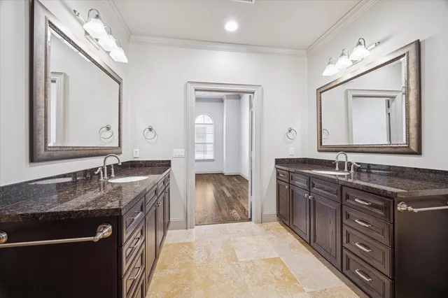 $750,000 | 1545 Haddon Street, Houston, TX 77006