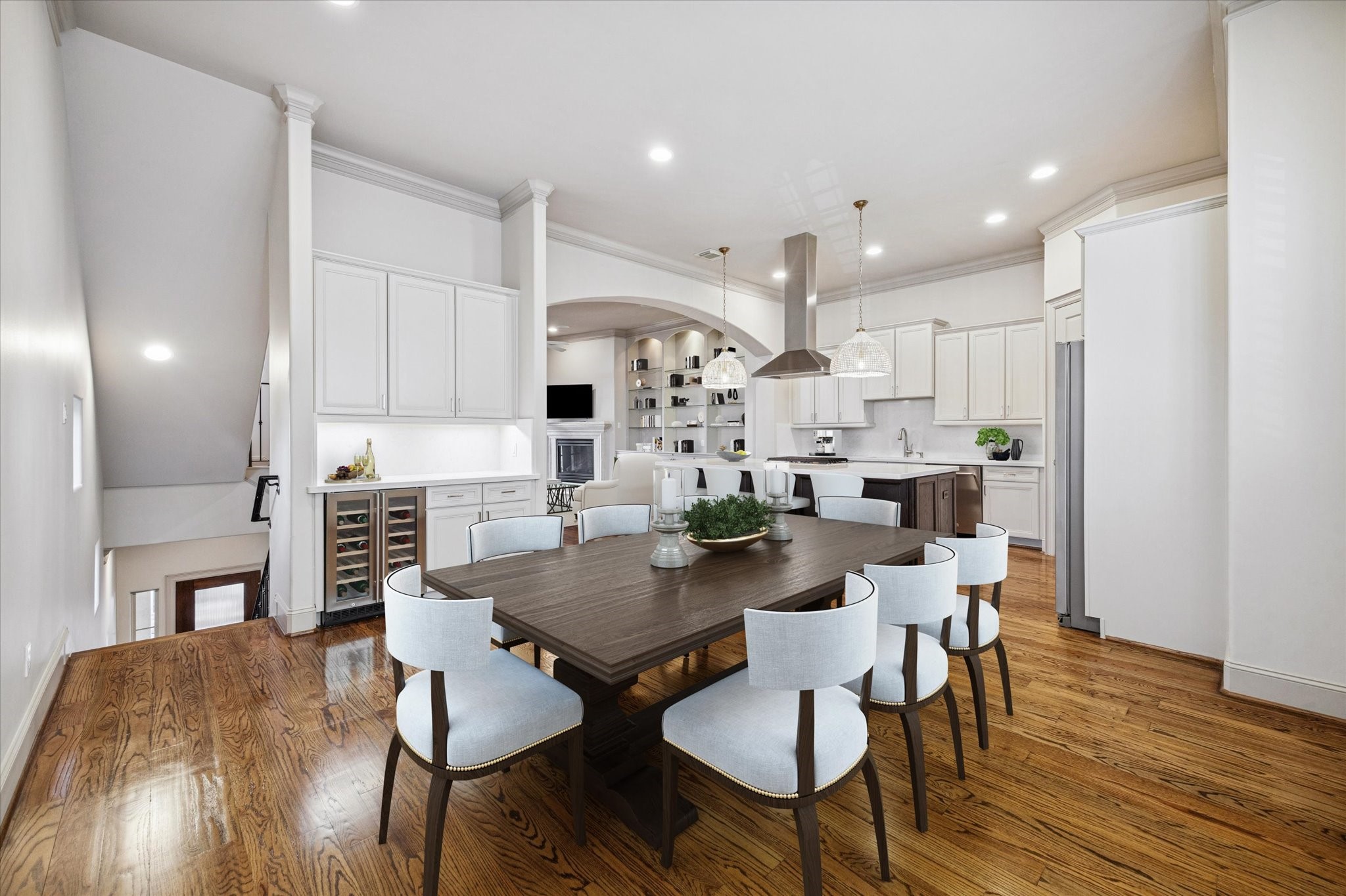 1545 Haddon Street Houston, TX 77006 - Photo 3 of 30 a view of a dining room with furniture and wooden floor