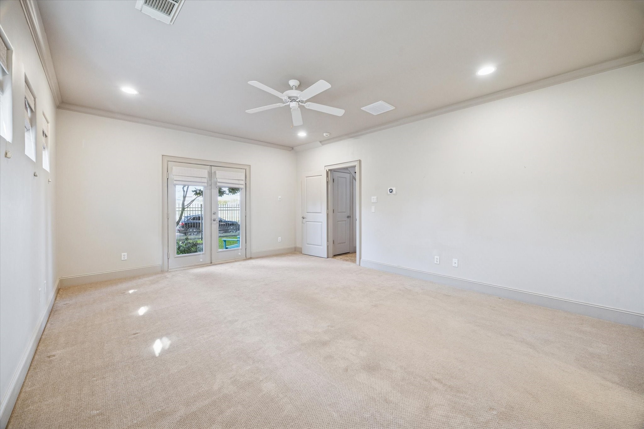 1545 Haddon Street Houston, TX 77006 - Photo 4 of 30