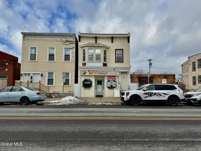 $235,000 | 327 5th Avenue, Troy, NY 12182