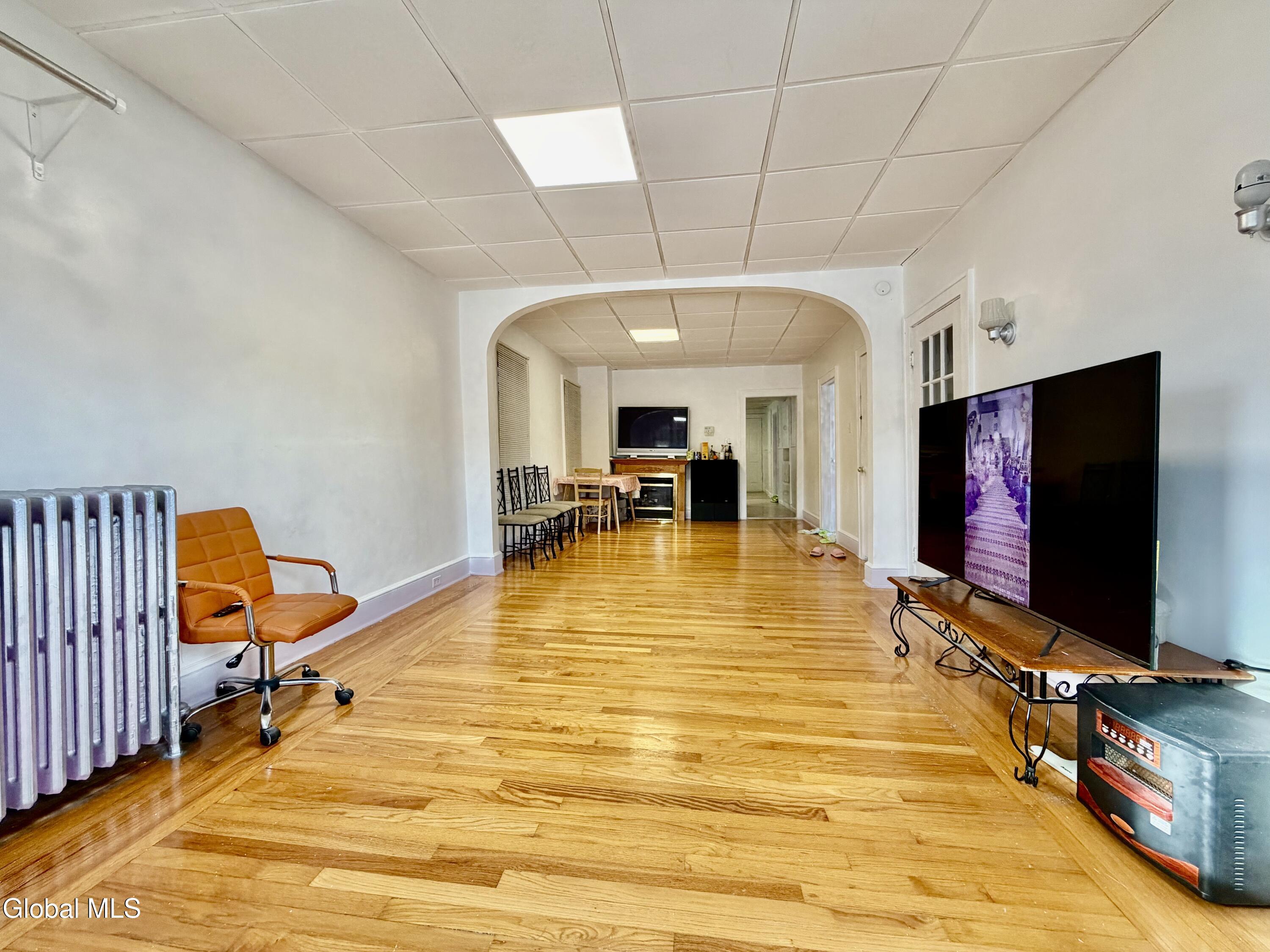 327 5th Avenue Troy, NY 12182 - Photo 16 of 25 9