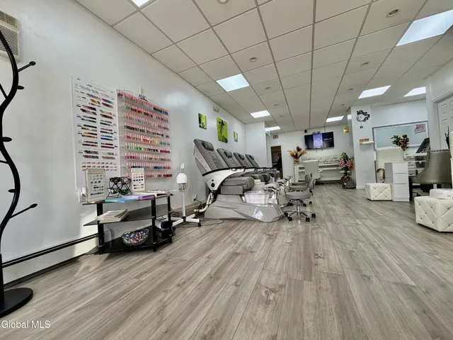 $235,000 | 327 5th Avenue, Troy, NY 12182