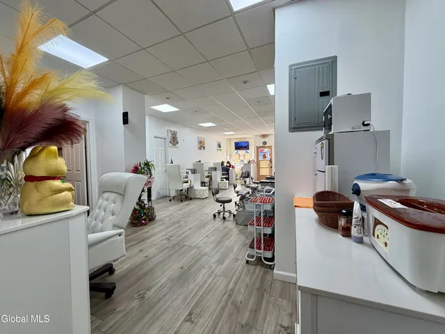 $235,000 | 327 5th Avenue, Troy, NY 12182