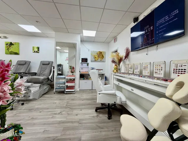 $235,000 | 327 5th Avenue, Troy, NY 12182