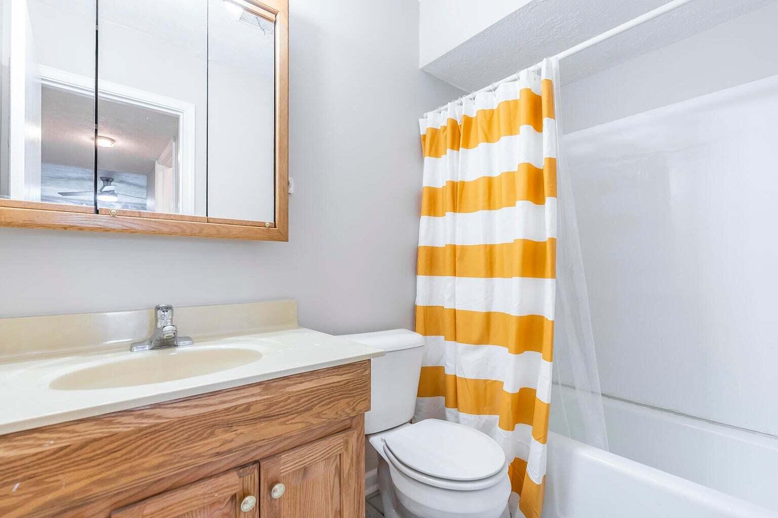 1032 Armstrong Mill Road, Unit D Lexington, KY 40517 - Photo 4 of 14 1032 Armstrong Mill Rd 11