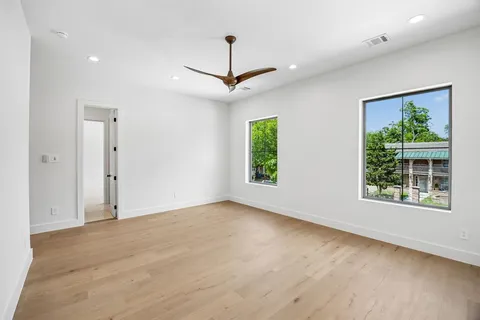 $1,075,000 | 419 Cameron Avenue, Dallas, TX 75223