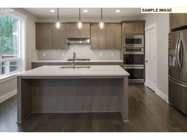 $761,500 | 2182 South River Road, Kelso, WA 98626