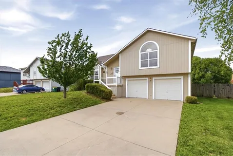 $319,950 | 32534 West 172nd Terrace, Gardner, KS 66030