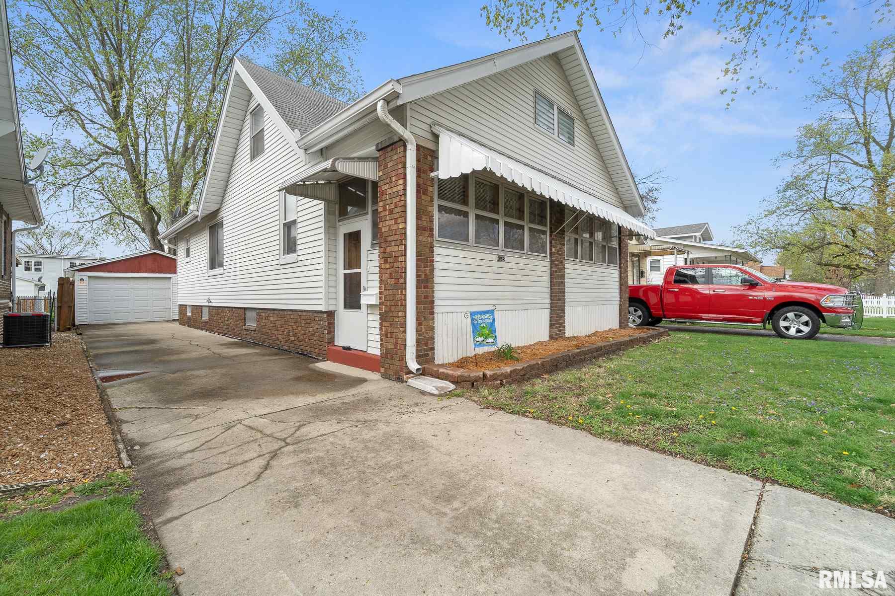 2033 North 7th Street Springfield, IL 62702 - Photo 3 of 35