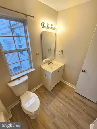 $2,500 | 18073 Royal Bonnet Circle, Gaithersburg, MD 20886
