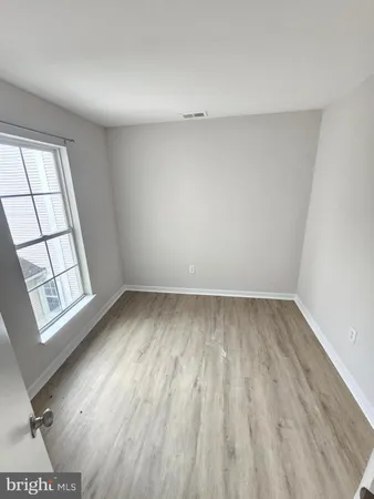 $2,500 | 18073 Royal Bonnet Circle, Gaithersburg, MD 20886