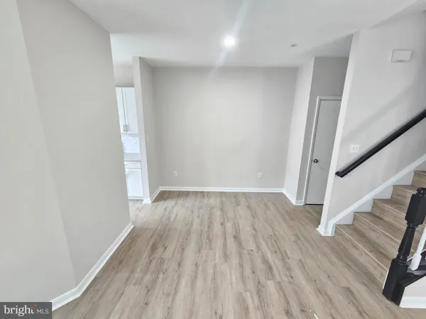 $2,500 | 18073 Royal Bonnet Circle, Gaithersburg, MD 20886