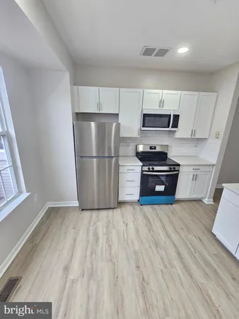 $2,500 | 18073 Royal Bonnet Circle, Gaithersburg, MD 20886