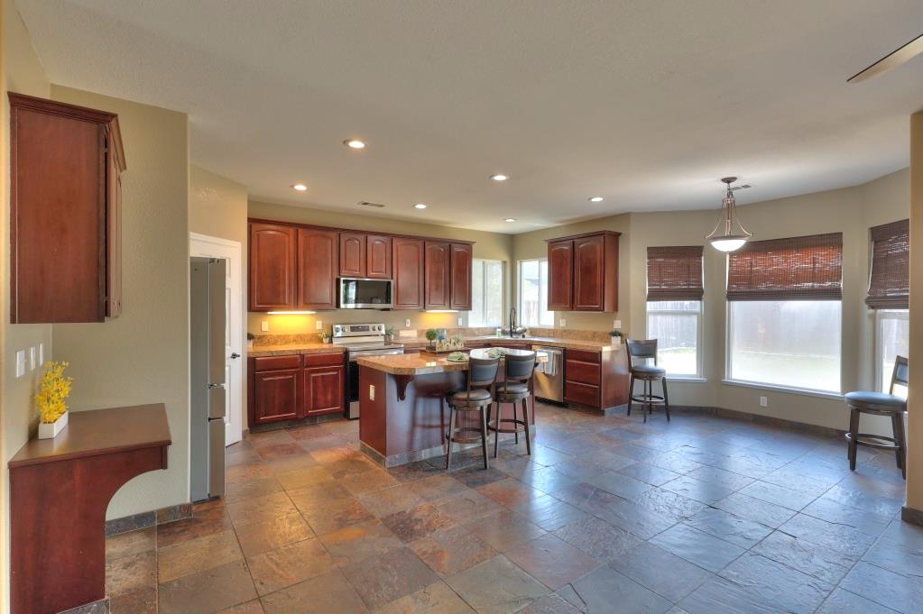 6801 Varni Way Hughson, CA 95326 - Photo 26 of 70