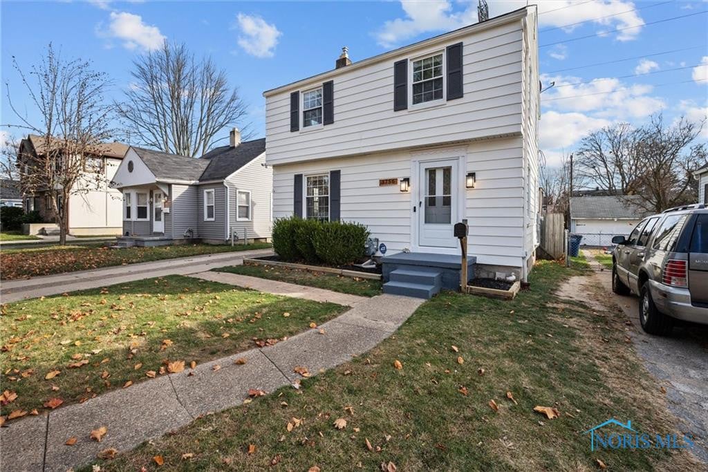 3756 Bellevue Road Toledo, OH 43613 - Photo 4 of 35 Gallery Image 4