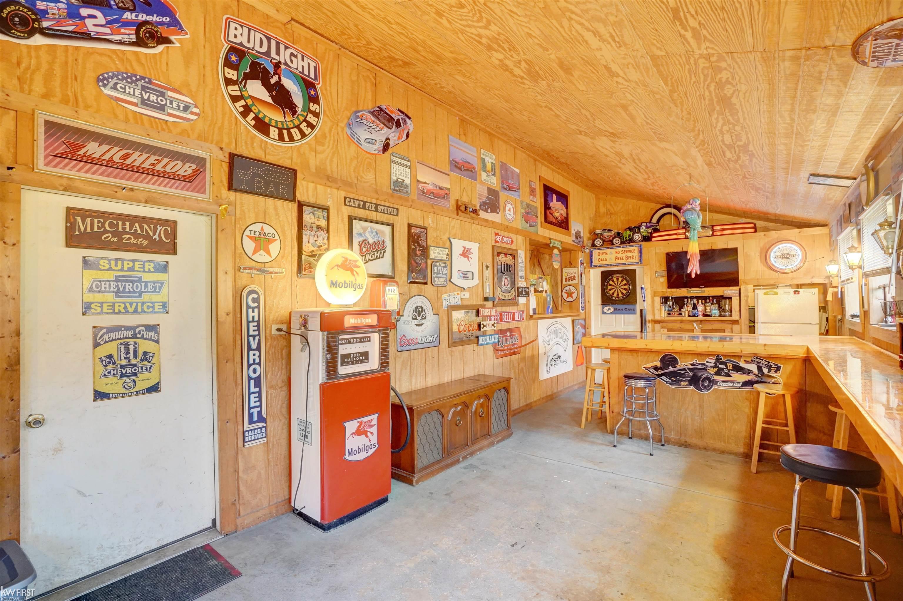 7130 Lapeer Road Davison, MI 48423 - Photo 48 of 81