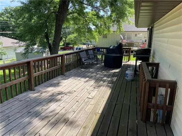 $227,000 | 411 Lisa Lane, Maryville, MO 64468