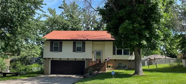 $227,000 | 411 Lisa Lane, Maryville, MO 64468