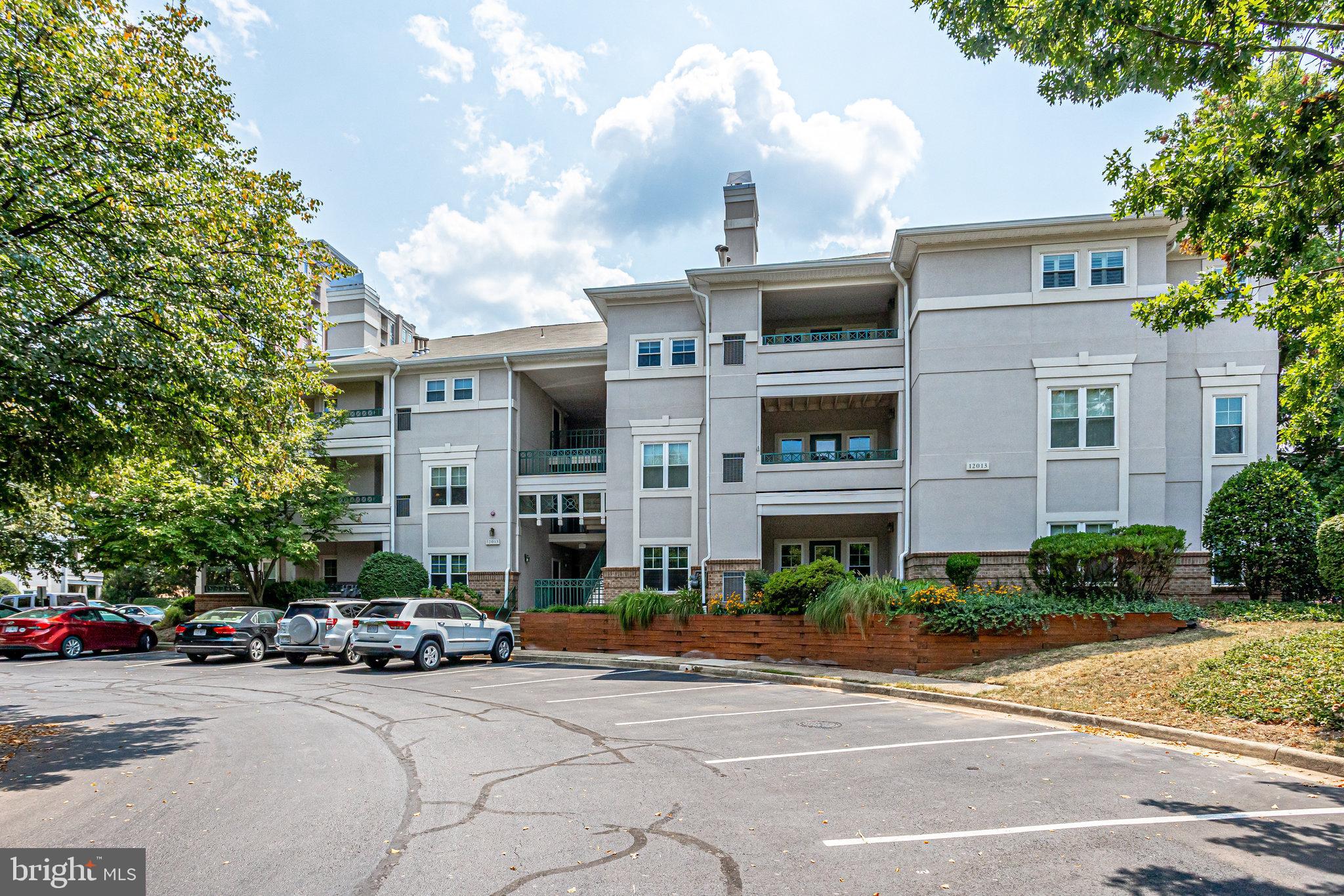 12013 Taliesin Place, Unit 31 Reston, VA 20190 - Photo 3 of 79