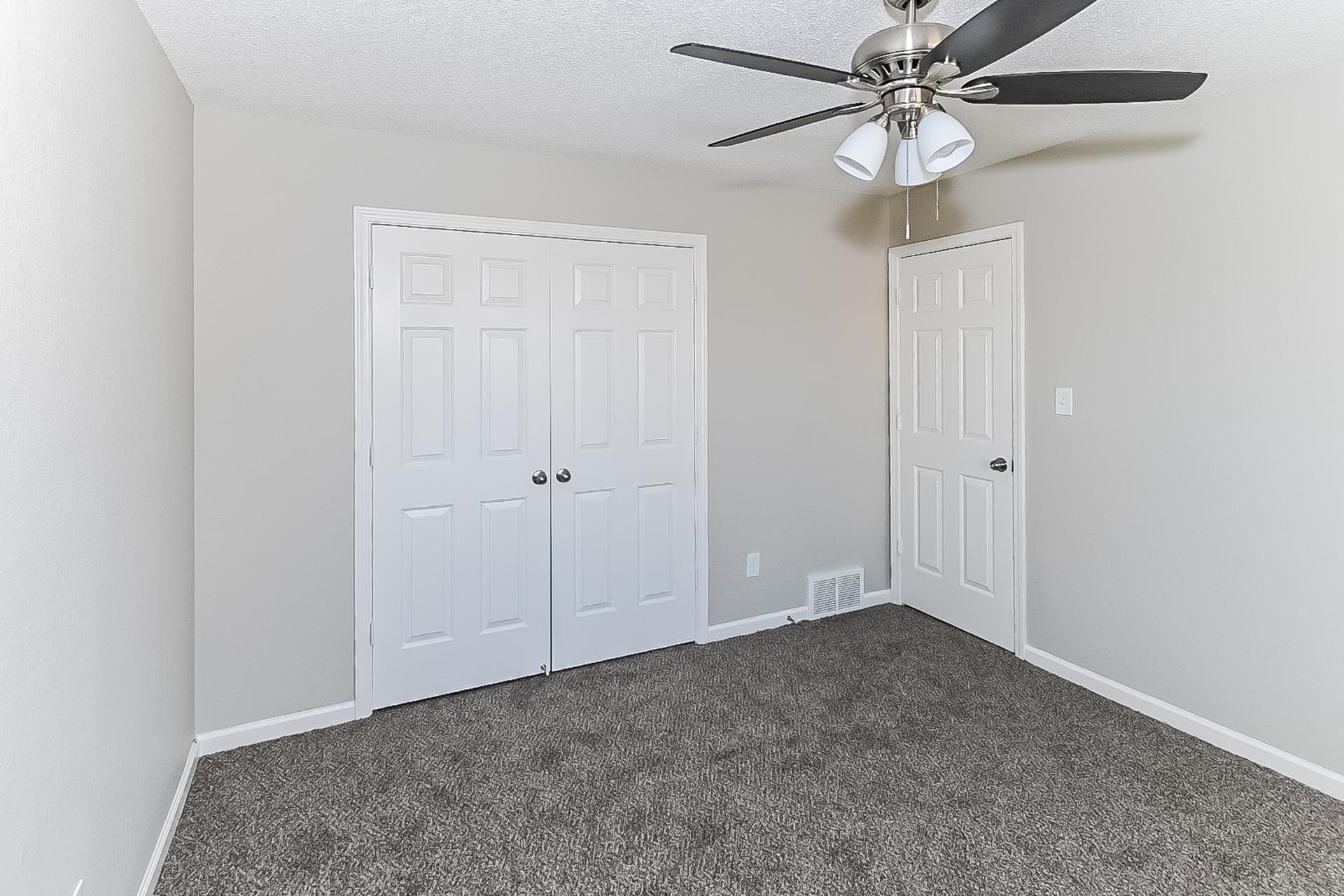 4891 Top Notch Loop Memphis, TN 38125 - Photo 13 of 17 a view of an empty room