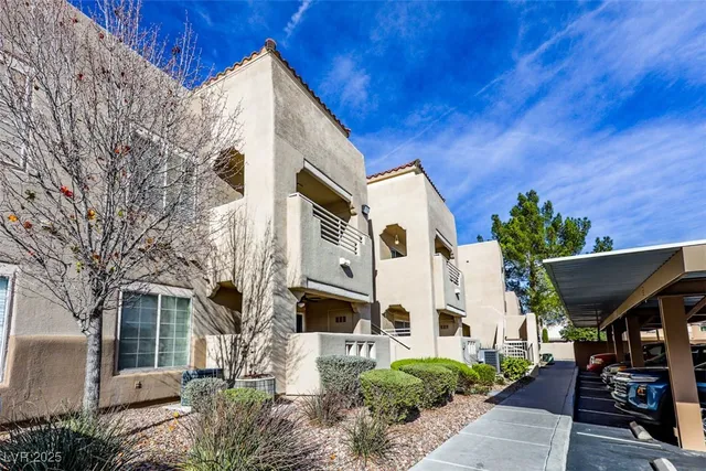 $1,320 | 1909 High Valley Court, Unit 206, Las Vegas, NV 89128