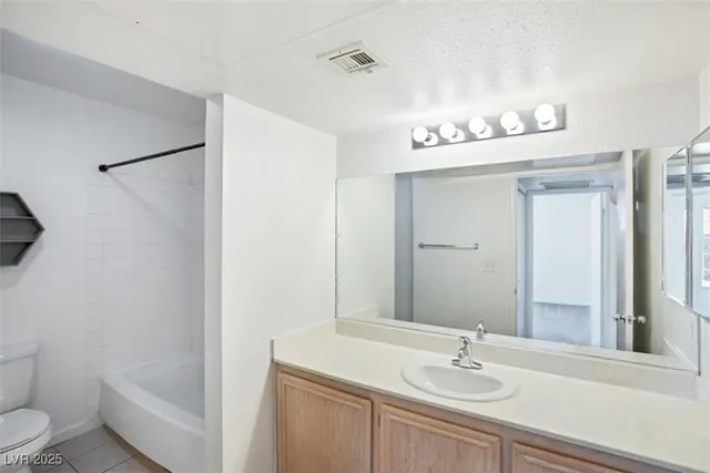 $1,320 | 1909 High Valley Court, Unit 206, Las Vegas, NV 89128