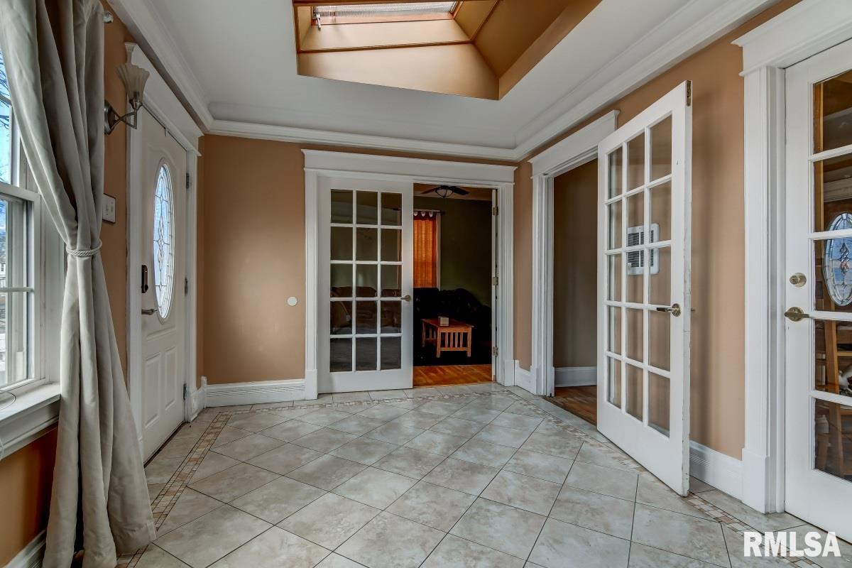 508 South Walnut Street Springfield, IL 62704 - Photo 3 of 24
