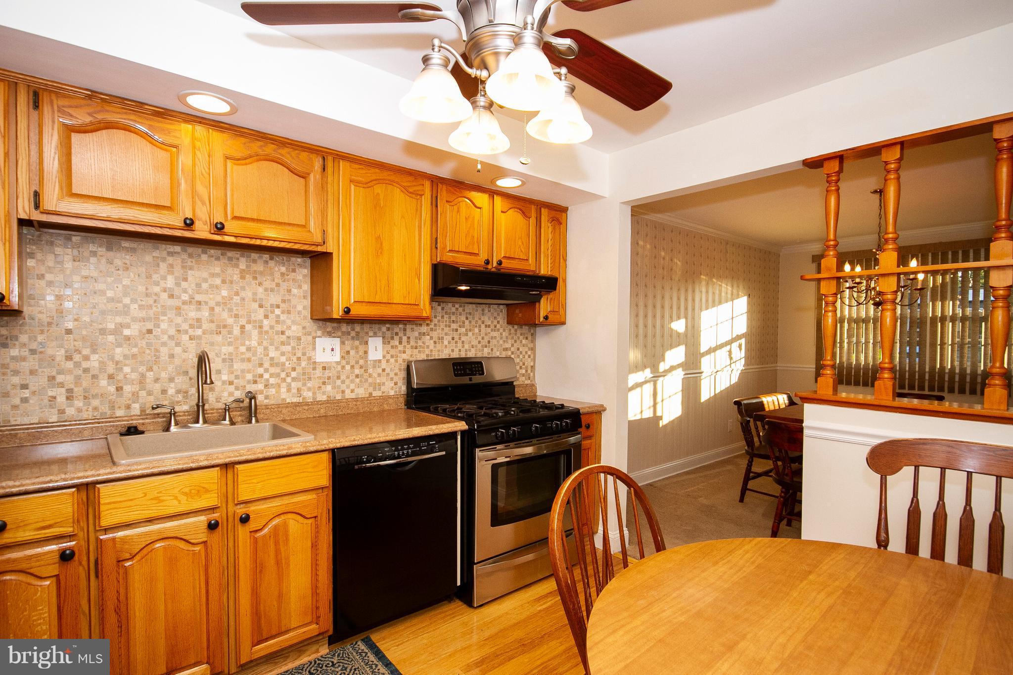 8632 Delegge Road Baltimore, MD 21237 - Photo 11 of 28 Kitchen