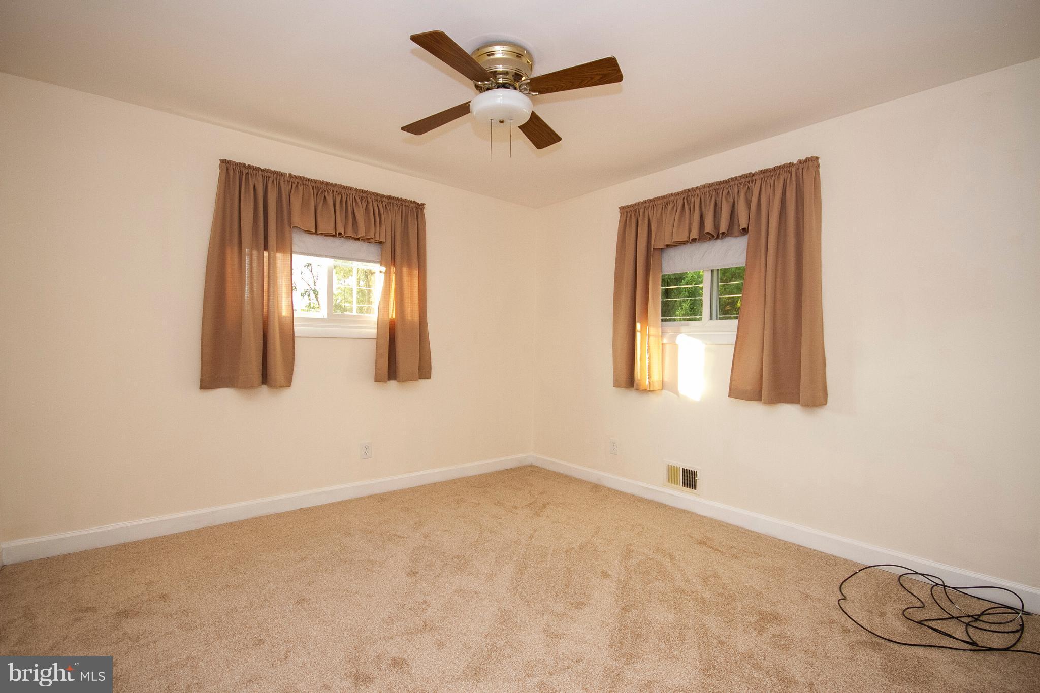 8632 Delegge Road Baltimore, MD 21237 - Photo 14 of 28 Bedroom 3