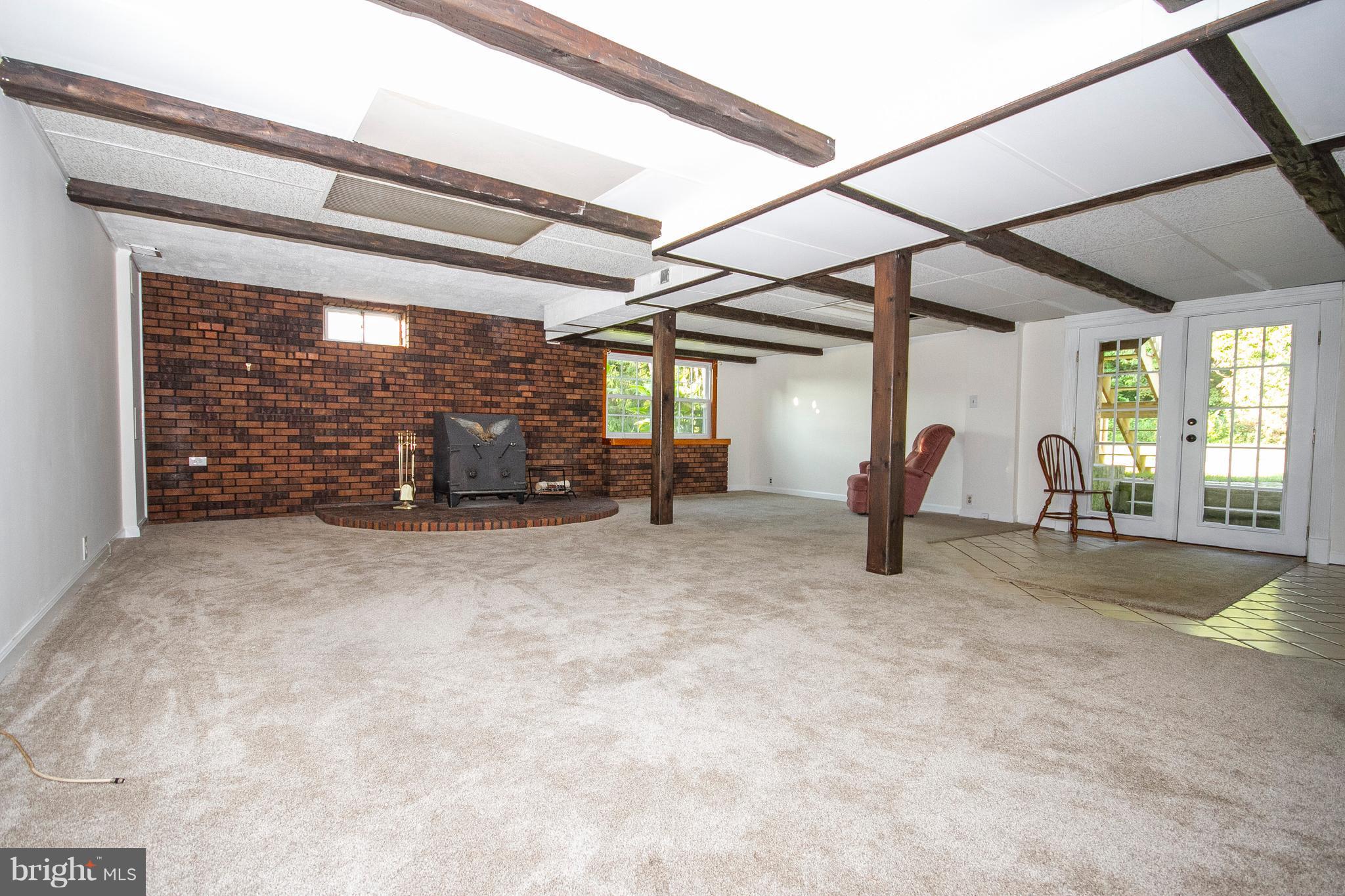 8632 Delegge Road Baltimore, MD 21237 - Photo 19 of 28 Family Room/Rec Room