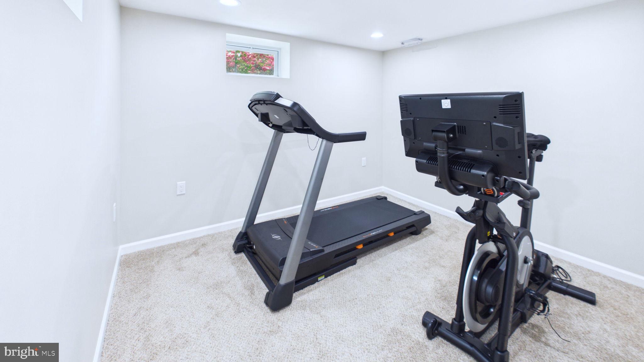 27 Rockland Road Ewing, NJ 08638 - Photo 30 of 39