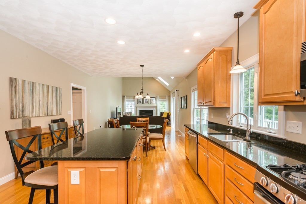 1 Devonshire Road Amesbury, MA 01913 - Photo 4 of 30 Gallery Image 4