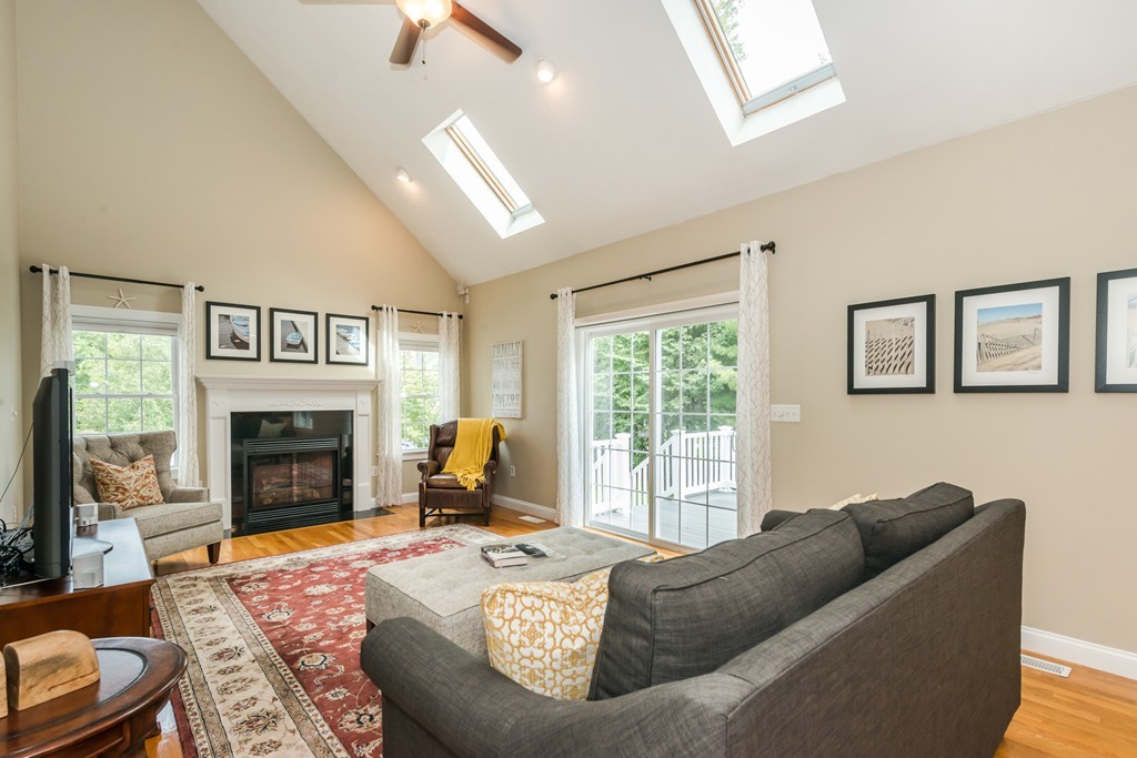 1 Devonshire Road Amesbury, MA 01913 - Photo 5 of 30 Gallery Image 5